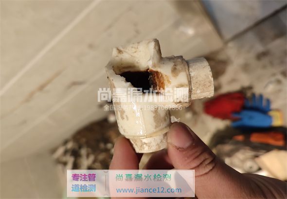 赞皇引起漏水的原因有哪些？